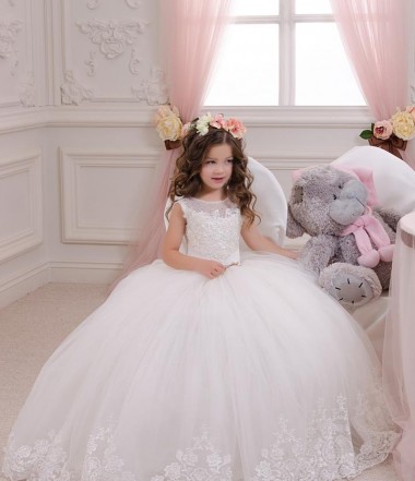 Tulle & Lace Ball Gown Chapel Train Sleeveless Flower Girl Wedding Dress Glasgow