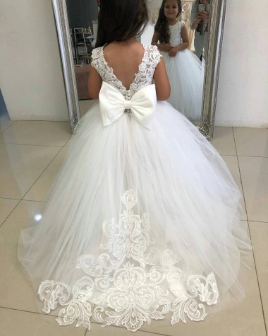 Tulle & Lace Ball Gown Chapel Train Sleeveless Flower Girl Dress Glasgow